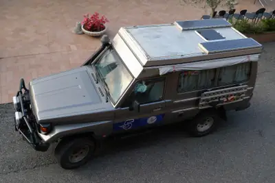 Toyota Land Cruiser HZJ78 — Légende du tout-terrain, prêt pour l'expédition — Miniatur 14
