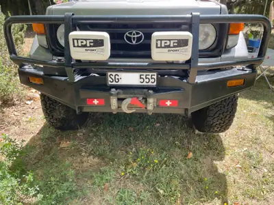 Toyota Land Cruiser HZJ78 — Légende du tout-terrain, prêt pour l'expédition — Miniatur 15