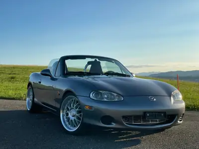 Mazda MX-5 1.8i — Roadster légendaire, 65 200 km, intérieur cuir brun — vista posteriore
