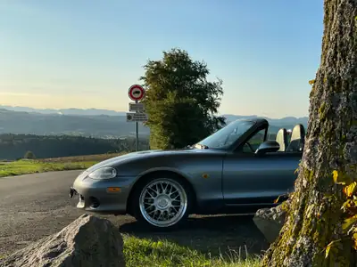 Mazda MX-5 1.8i — Roadster légendaire, 65 200 km, intérieur cuir brun — Miniatura 8