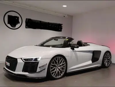 Audi R8 Spyder 5.2 plus S-Tronic — Supercar décapotable, 611 ch et seulement 60'000 km — Miniatur 8