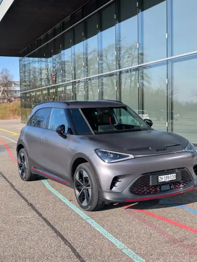 Smart #1 66 kWh Brabus AWD — SUV électrique haute performance, 43 900 km seulement — interior