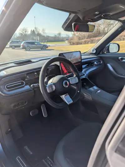 Smart #1 66 kWh Brabus AWD — SUV électrique haute performance, 43 900 km seulement — Thumbnail 8