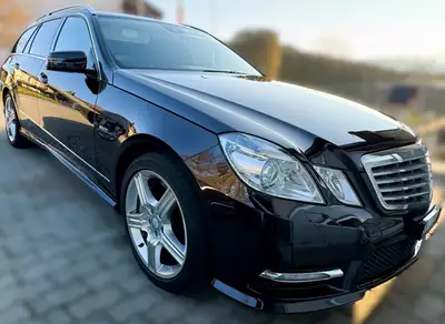 Mercedes-Benz E 500 Estate — Luxe sportif 408 ch, 4-Roues motrices, faible kilométrage — dettaglio