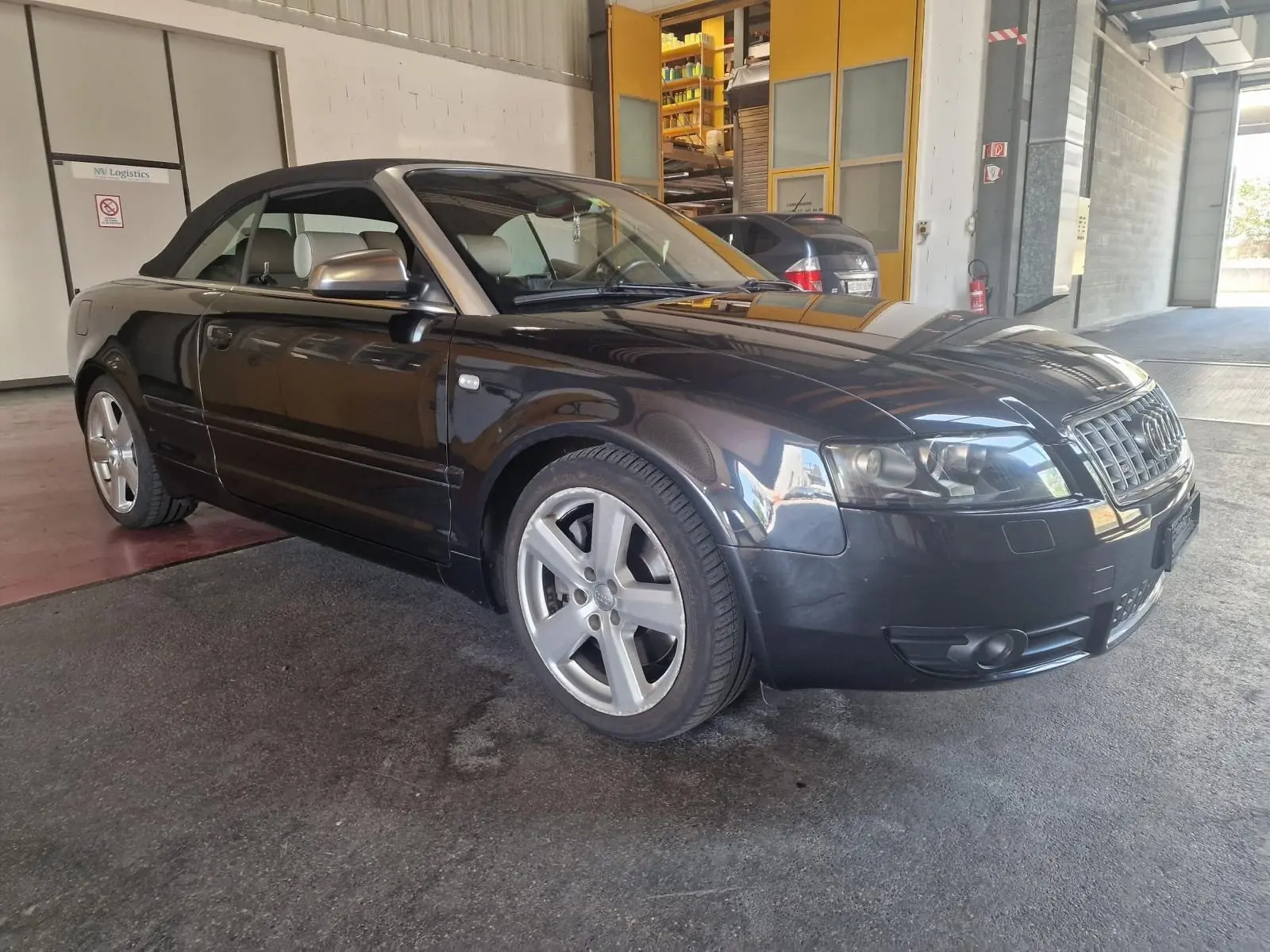 Audi S4 Cabriolet 4.2 V8 Quattro — Roadster sportif légendaire, 69'000 km seulement — Außenansicht
