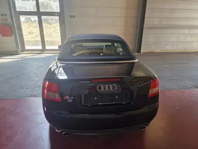 Audi S4 Cabriolet 4.2 V8 Quattro — Roadster sportif légendaire, 69'000 km seulement — Miniatur 8