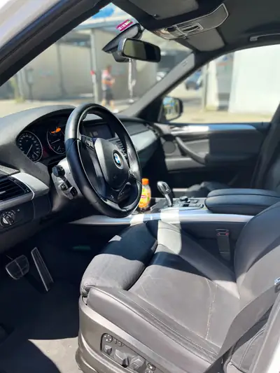 BMW X5 xDrive 35d — SUV 7 places diesel, motorisation puissante et fiable — interni