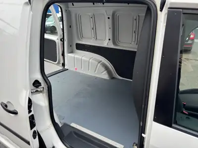 VW Caddy 1.6 TDI BlueMotion — Utilitaire économique, sans sinistre, révision incluse — Miniature 13
