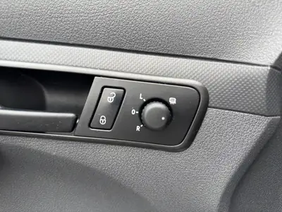 VW Caddy 1.6 TDI BlueMotion — Utilitaire économique, sans sinistre, révision incluse — Miniature 16