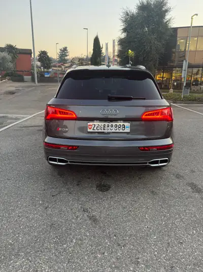 Audi SQ5 TDI Quattro — SUV sportif diesel, 72 000 km, freins révisés — side view
