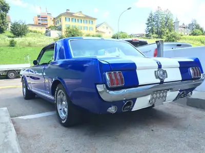 Ford Mustang GT 289 V8 1966 — Légende américaine, moteur entièrement restauré — côté