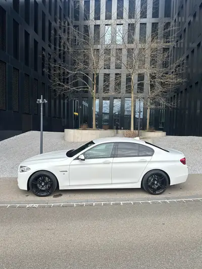 BMW ActiveHybrid 5 Steptronic — Berline hybride sportive, 340 ch et consommation maîtrisée — arrière
