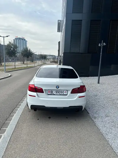BMW ActiveHybrid 5 Steptronic — Berline hybride sportive, 340 ch et consommation maîtrisée — tableau de bord