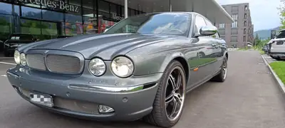 Jaguar XJ XJR 4.2 V8 S/C — Gran turismo anglais surcompressé, 396 ch — dettaglio
