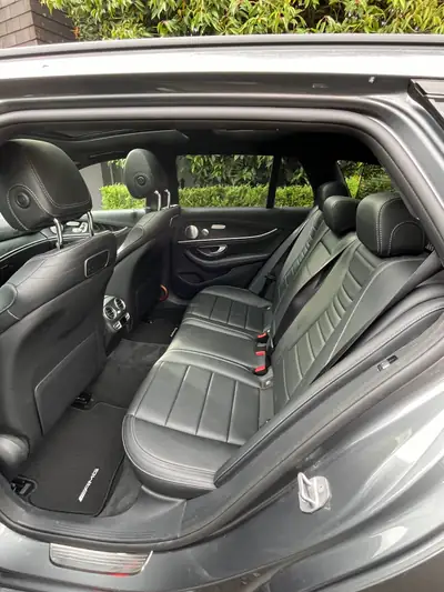 Mercedes-Benz E 350 d AMG Line 4Matic — Break diesel performant, 125 000 km — Armaturenbrett
