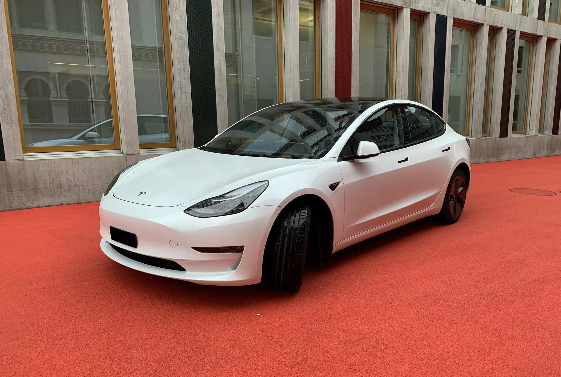 Tesla Model 3 Long Range Dual Motor AWD — Électrique haute performance, quasi neuve