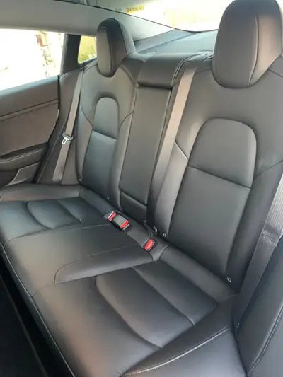 Tesla Model 3 Long Range Dual Motor AWD — Électrique haute performance, quasi neuve — detail