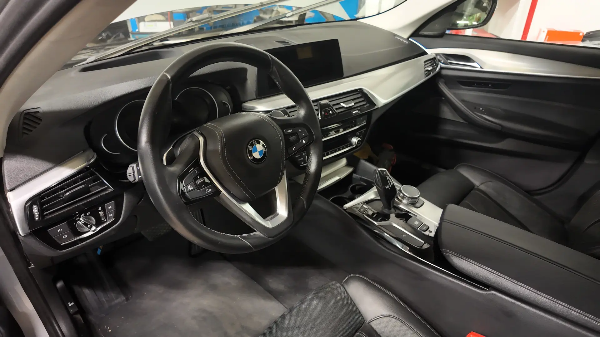 BMW 520d xDrive Touring Sport Line — Break diesel performant, 60'000 km — Außenansicht