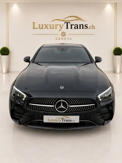 Mercedes-Benz E 220 d AMG Line — Berline premium diesel, 75'000 km seulement — côté
