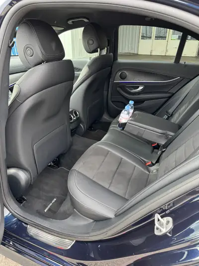 Mercedes-Benz E 220 d AMG Line — Berline premium diesel, 75'000 km seulement — Miniature 10