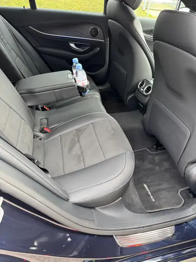 Mercedes-Benz E 220 d AMG Line — Berline premium diesel, 75'000 km seulement — Miniature 12