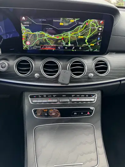 Mercedes-Benz E 220 d AMG Line — Berline premium diesel, 75'000 km seulement — Miniature 14