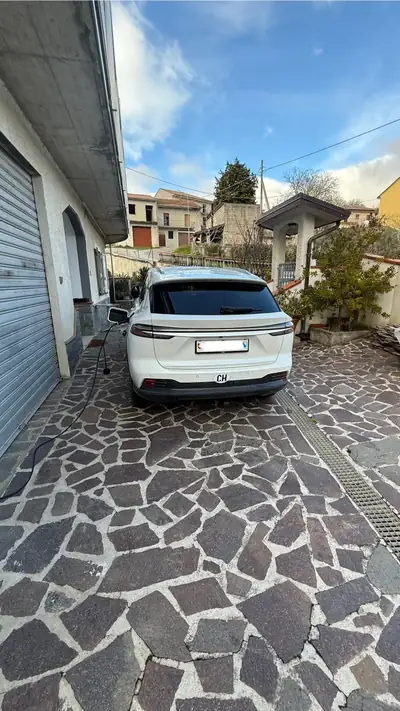 MG HS PHEV Luxury 2025 — SUV hybride rechargeable haute puissance, 14'990 km — Detail