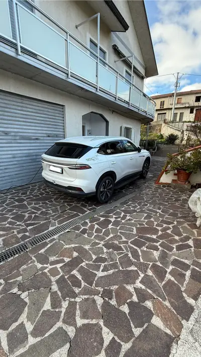 MG HS PHEV Luxury 2025 — SUV hybride rechargeable haute puissance, 14'990 km — Miniatur 7