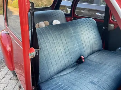Citroën 2CV6 Spécial — L'icône française de 1980, 121'330 km, intérieur bleu d'époque — vista posteriore