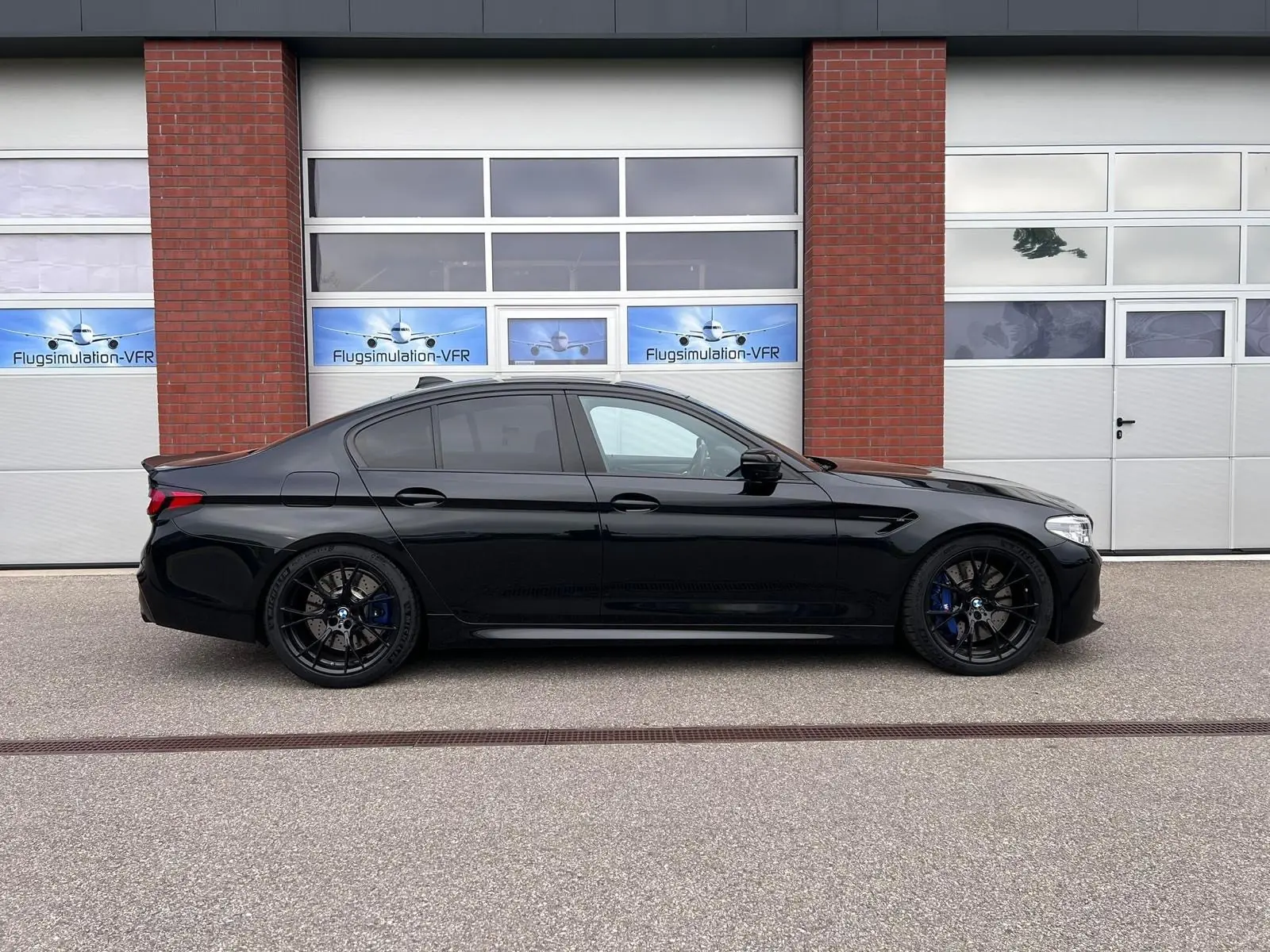 BMW M5 xDrive Competition — 626 ch, châssis ajustable, sans accident — vue extérieure