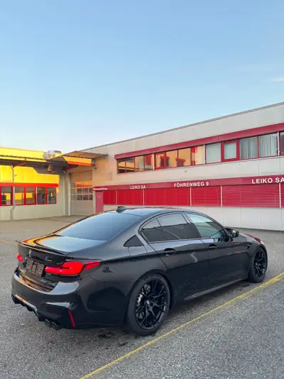BMW M5 xDrive Competition — 626 ch, châssis ajustable, sans accident — arrière
