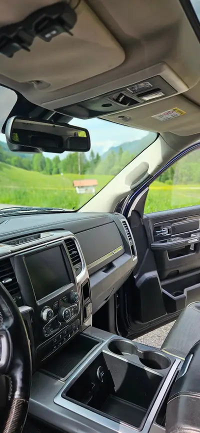 Dodge Ram 1500 Laramie Longhorn Limited — Pick-up American Legend, 4×4 intégral, 400 ch — Thumbnail 12