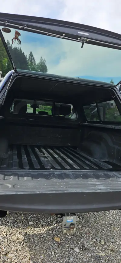 Dodge Ram 1500 Laramie Longhorn Limited — Pick-up American Legend, 4×4 intégral, 400 ch — Thumbnail 10