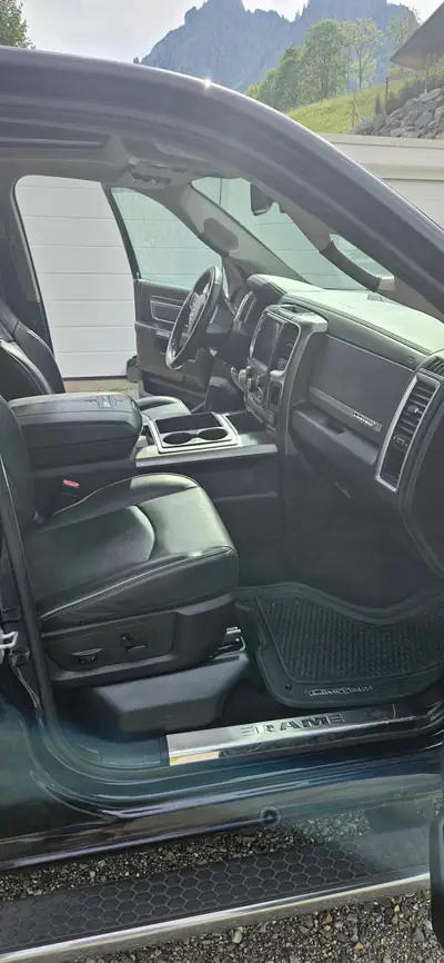 Dodge Ram 1500 Laramie Longhorn Limited — Pick-up American Legend, 4×4 intégral, 400 ch — Thumbnail 20