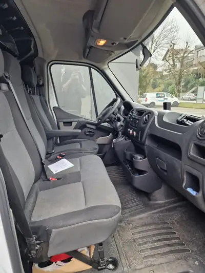 Renault Master T35 ENERGY 2.3dCi 145 — Utilitaire fiable, équipé Sortimo, faible kilométrage — dashboard