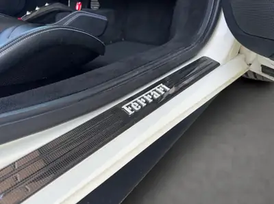 Ferrari 488 GTB — Le coupé sport italien aux 670 ch, ultra-équipé et sans sinistre — Thumbnail 10