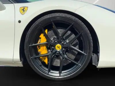 Ferrari 488 GTB — Le coupé sport italien aux 670 ch, ultra-équipé et sans sinistre — Thumbnail 11
