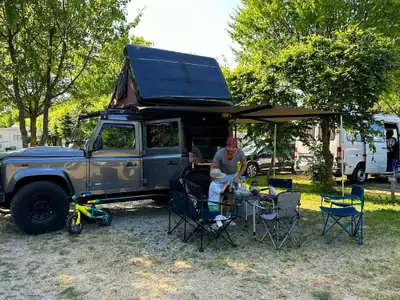 Land Rover Defender 110 — Le 4x4 légendaire, robustesse et polyvalence sans compromis — Miniature 14