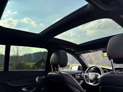 Mercedes-Benz C 43 AMG 4Matic — Break sportif haute performance, 95'000 km seulement — Miniatura 8