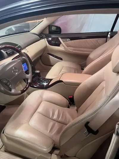 Mercedes-Benz CL 600 — Coupé de prestige, motorisation V12 exceptionnelle — Miniature 11