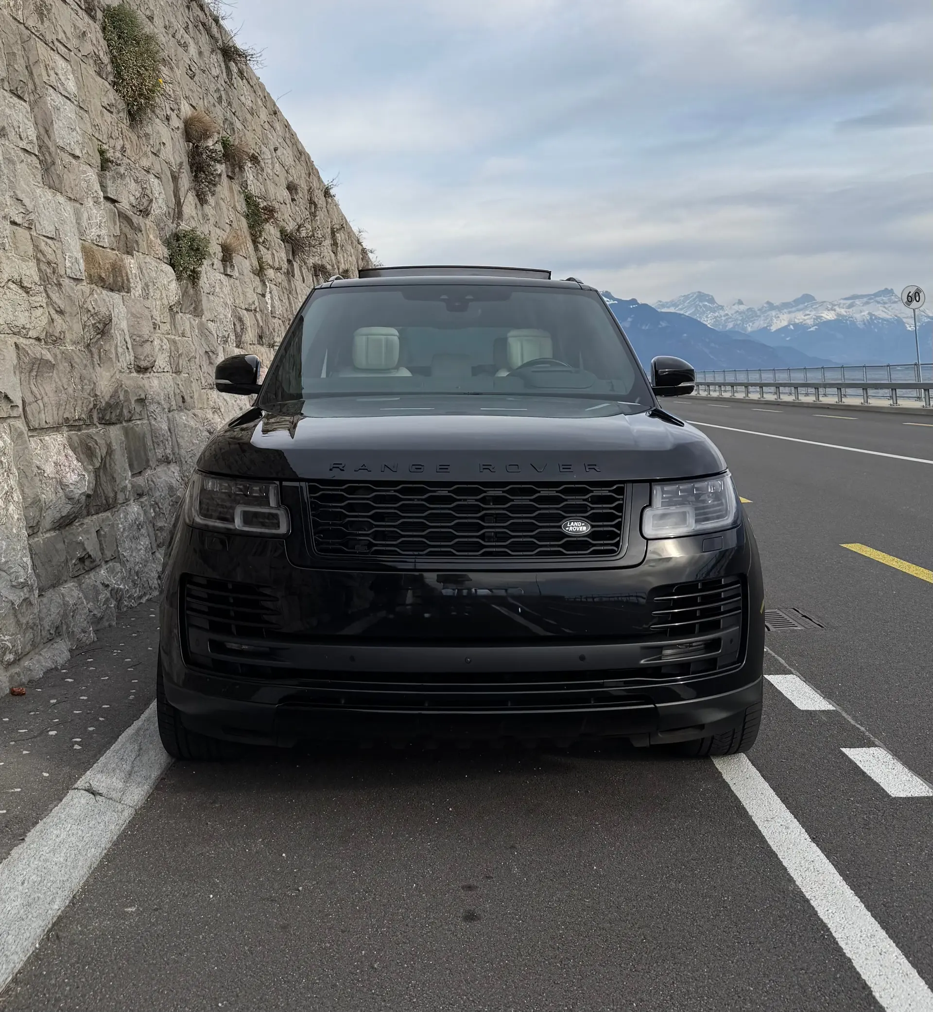 Land Rover Range Rover 5.0 V8 S/C — Prestige et puissance, 68'000 km seulement