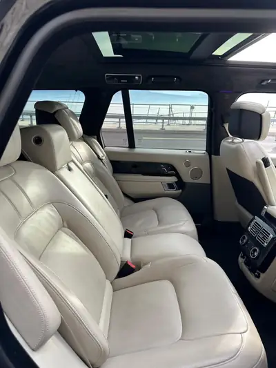 Land Rover Range Rover 5.0 V8 S/C — Prestige et puissance, 68'000 km seulement — Miniatur 16