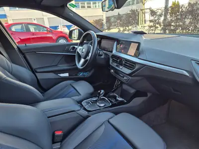 BMW 118i Pure M Sport Steptronic — Compacte sportive, faible kilométrage et équipements M — Miniature 7