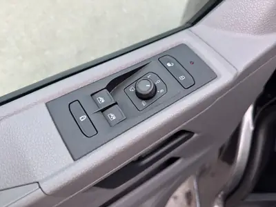 VW T6.1 Caravelle Comfortline — Le van familial 7 places, fiable et bien équipé — Miniature 24