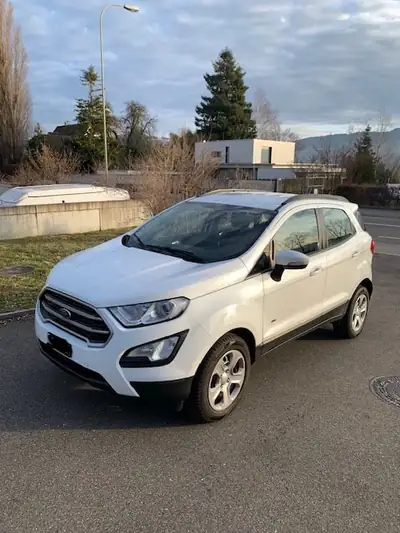 Ford EcoSport 1.5 TDCi Business AWD — SUV compact 4×4, moteur économe et équipé — vue extérieure