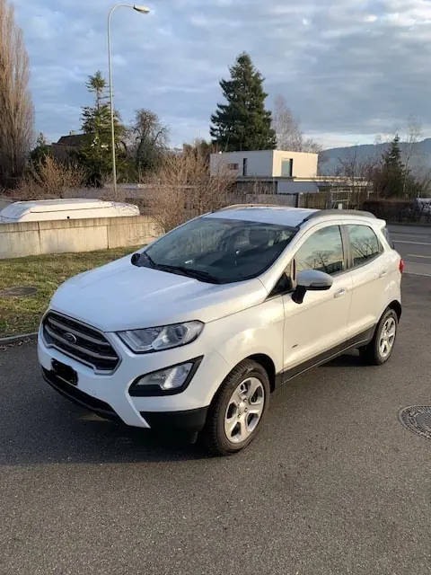 Ford EcoSport 1.5 TDCi Business AWD — SUV compact 4×4, moteur économe et équipé — vue extérieure