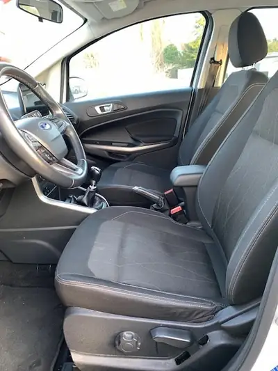 Ford EcoSport 1.5 TDCi Business AWD — SUV compact 4×4, moteur économe et équipé — Miniature 7