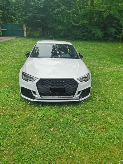 Audi RS3 Sportback 2.5 TSI — 400 ch, quattro intégral, berline haute performance — vista esterna