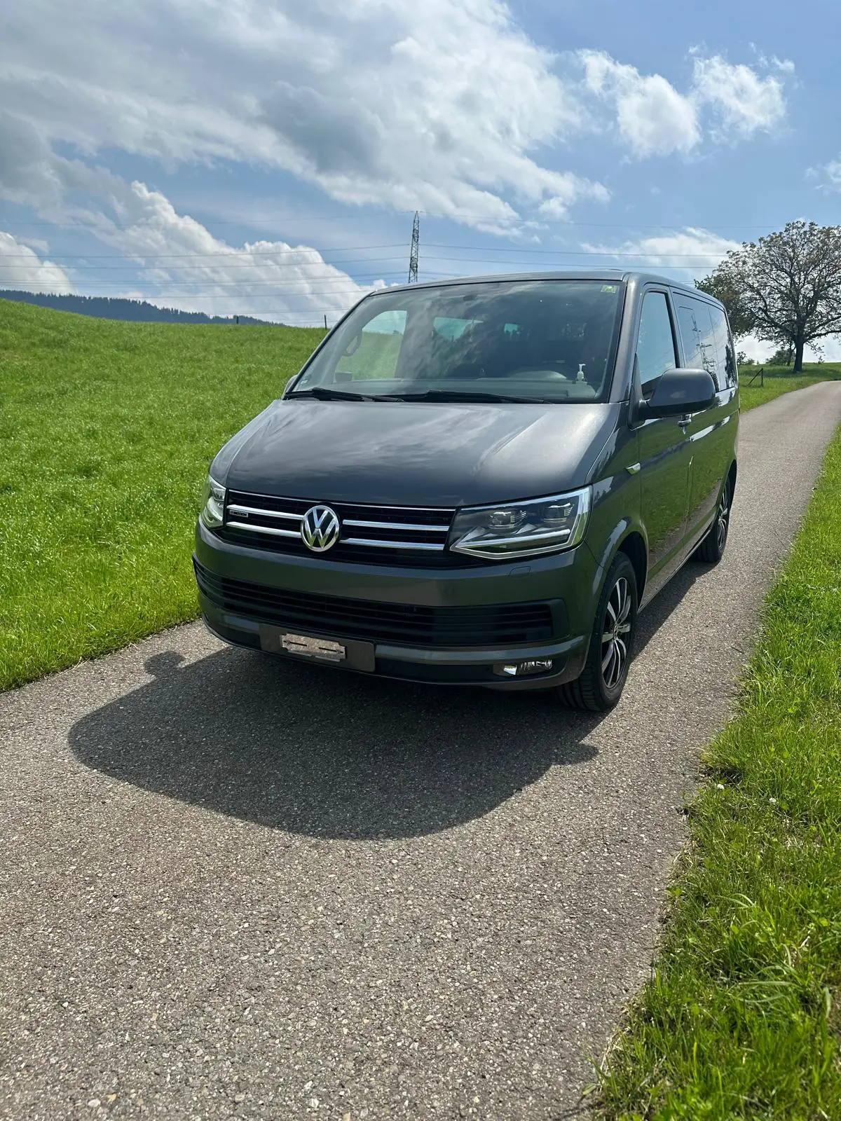 VW T6 Caravelle 2.0 Bi-TDI Highline — Monospace 8 places, 4Motion intégrale, DSG — Außenansicht