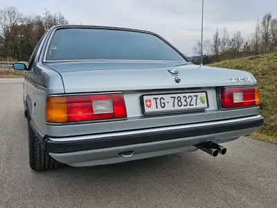 BMW 735 1982 — Chef-d'œuvre restauré, motorisation 218 ch et prestige intemporel — Detail